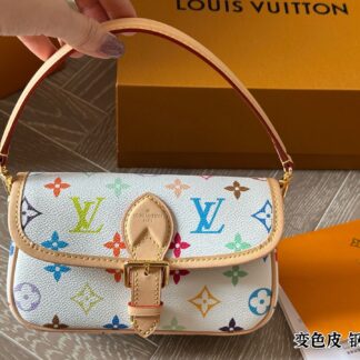 Louis Vuitton p165 Nano Diane Monogram 10 X6 Small Belt