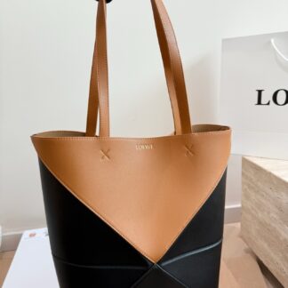 Loewe P175 Fold logo 25 32 Large Tote Bag
