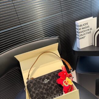 Coach P95 19 11 Y3308 Crossbody Bag