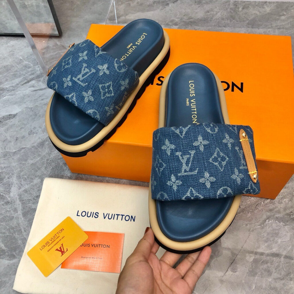 Louis Vuitton Pool Pillow Comfort Mule Clutch editorial product context 1