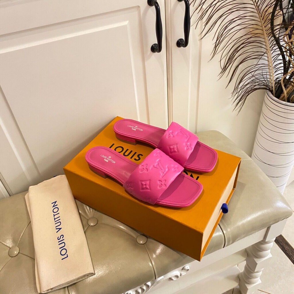 Louis Vuitton Slippers Sandals editorial product context 1