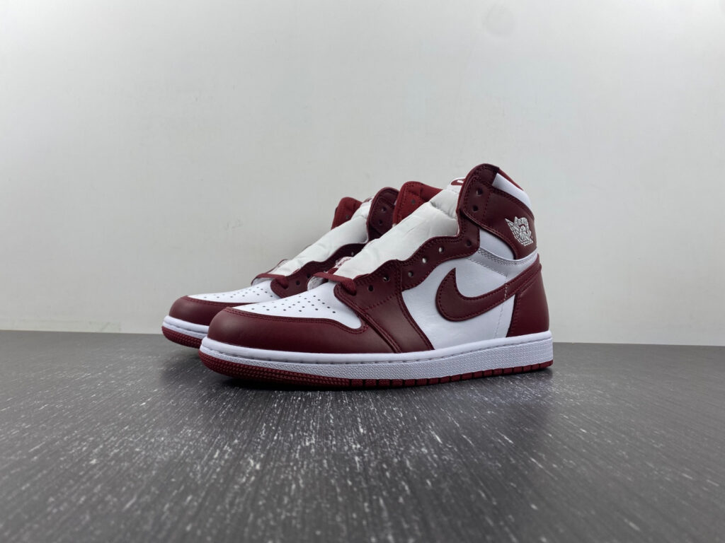 Air Jordan 1 High Og Team Red Piece editorial product context 1