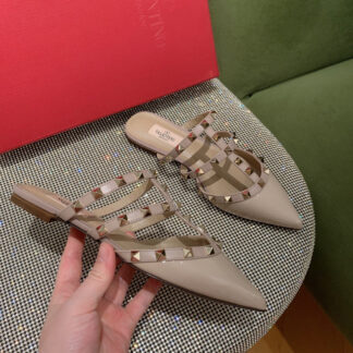 Valentino Mules
