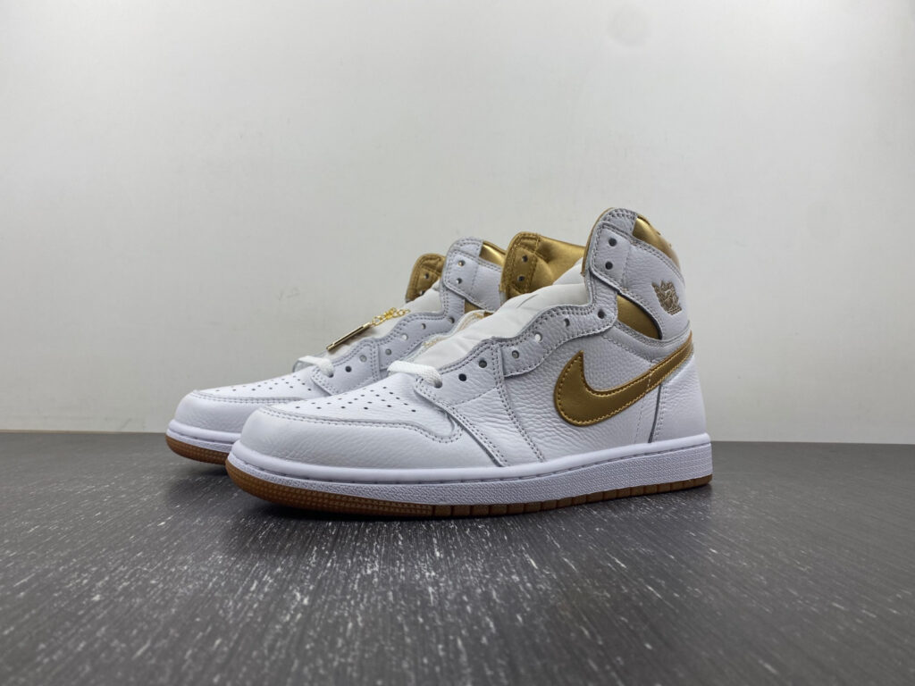 Air Jordan 1 Retro High Og Piece editorial product context 1