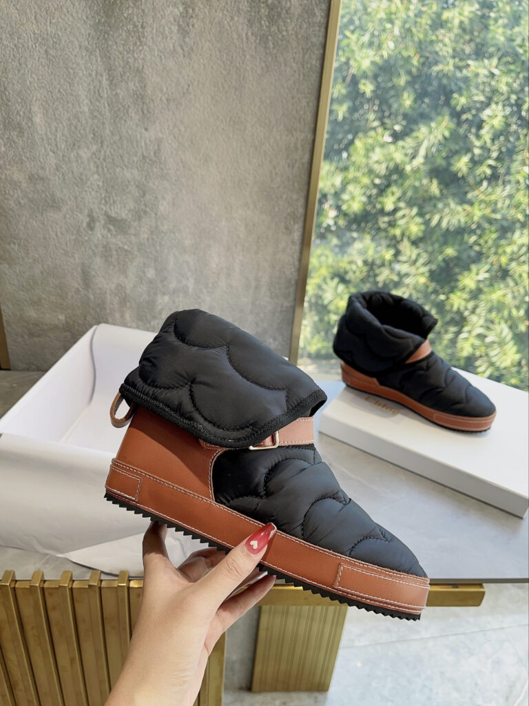 ChloÉ ChloÉ Maxie Padded Bootie Boots editorial product context 1