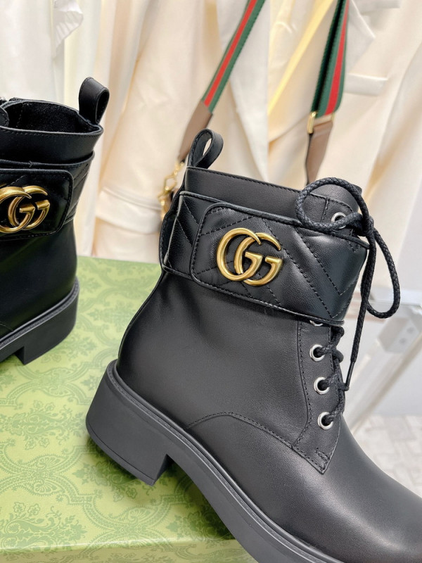 Gucci women's ankle boot with double g