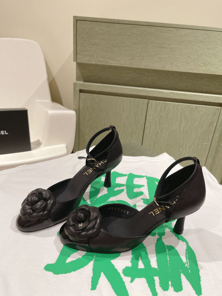 Cl Heels 4.5cm Leather Pumps editorial product context 1