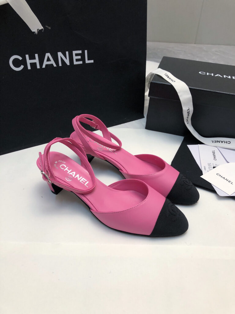Cl Sling Back 4.0cm Piece editorial product context 1