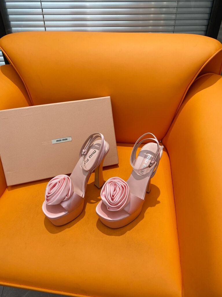 Miu Miu Heels 14cm Pumps 14 cm editorial product context 1