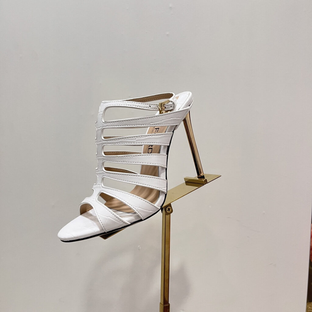 Tom Fordheels 10.5cm Pumps editorial product context 1