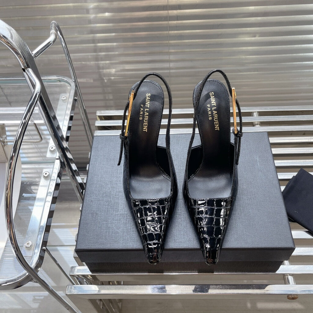 Sa**t Lau*nt Heels Pumps editorial product context 1