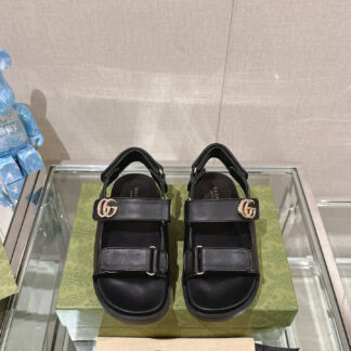 Gucci slippers