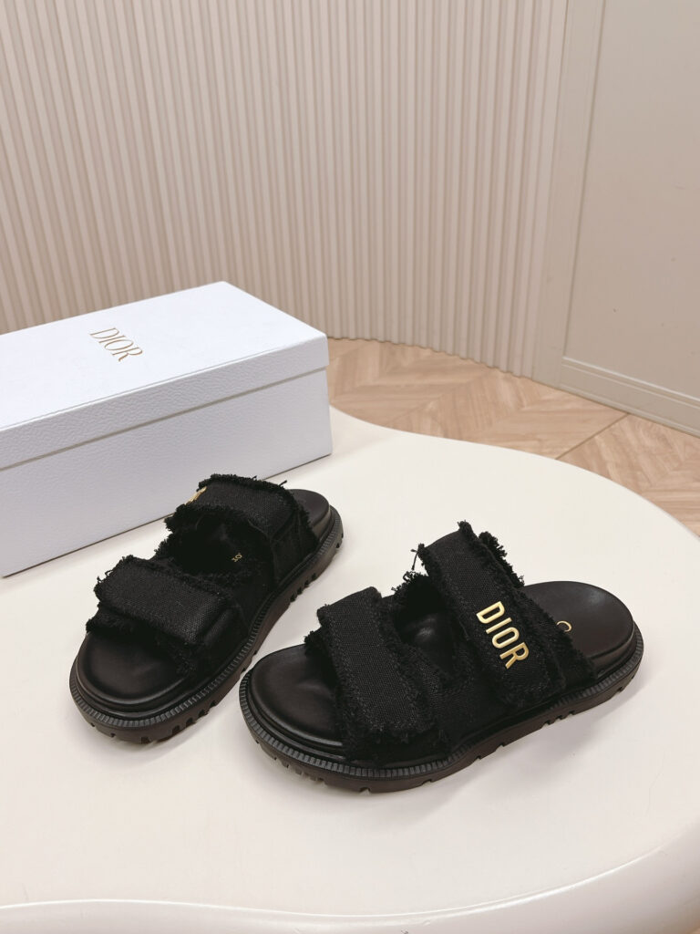 Dior SLIDE SANDALS editorial product context 1