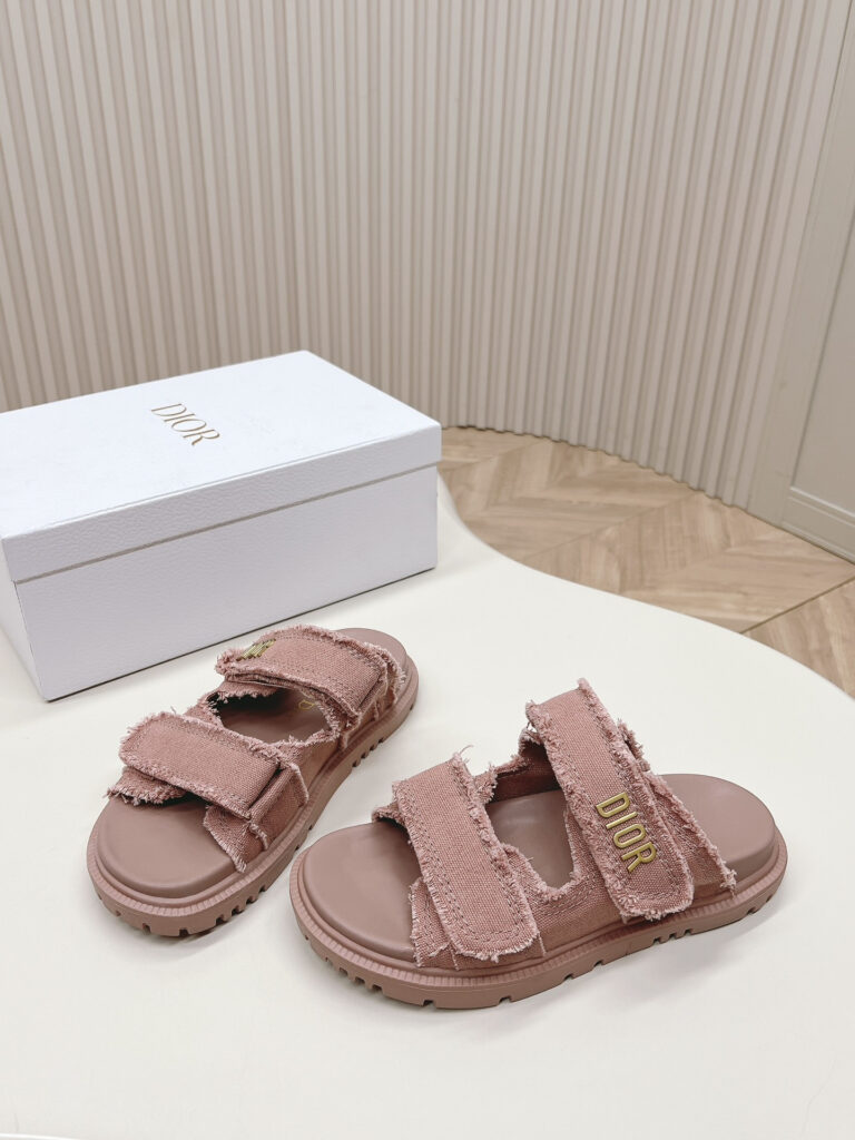 Dior SLIDE SANDALS editorial product context 1