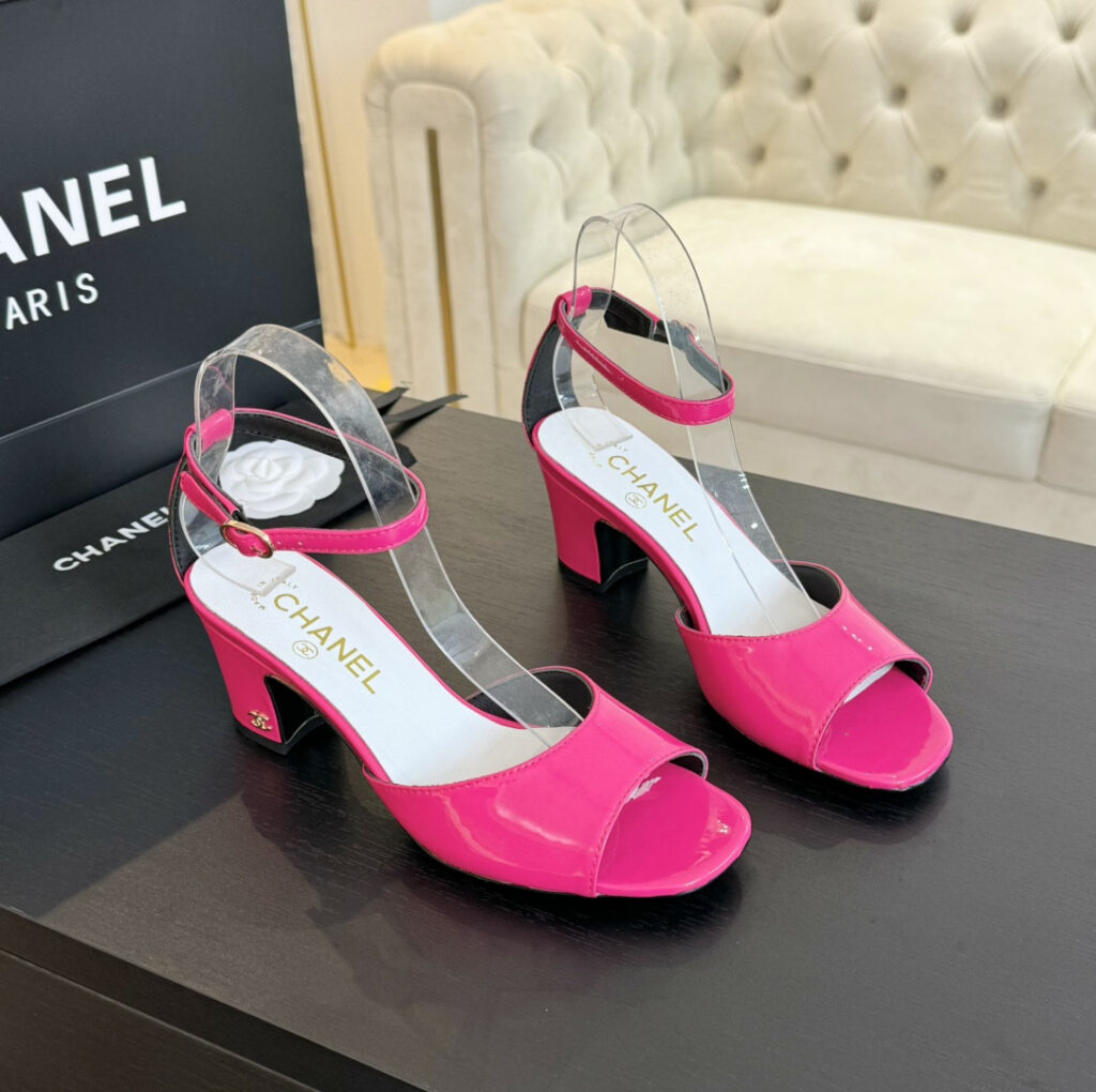 Cl Heels 5.5cm Pumps editorial product context 1