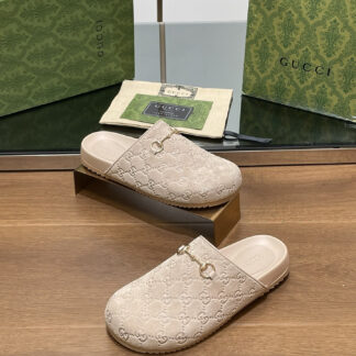 Gucci slippers