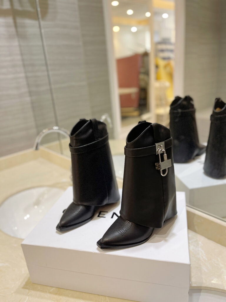Gienvchy Boots editorial product context 1