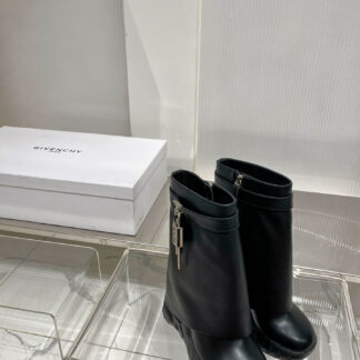 Ji*y Ch* scarlett-high boots 6.5cm