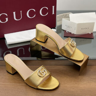 Gucci women's slide sandal