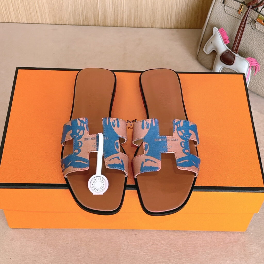 Hermes sandals editorial product context 1