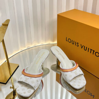 Louis Vuitton slippers