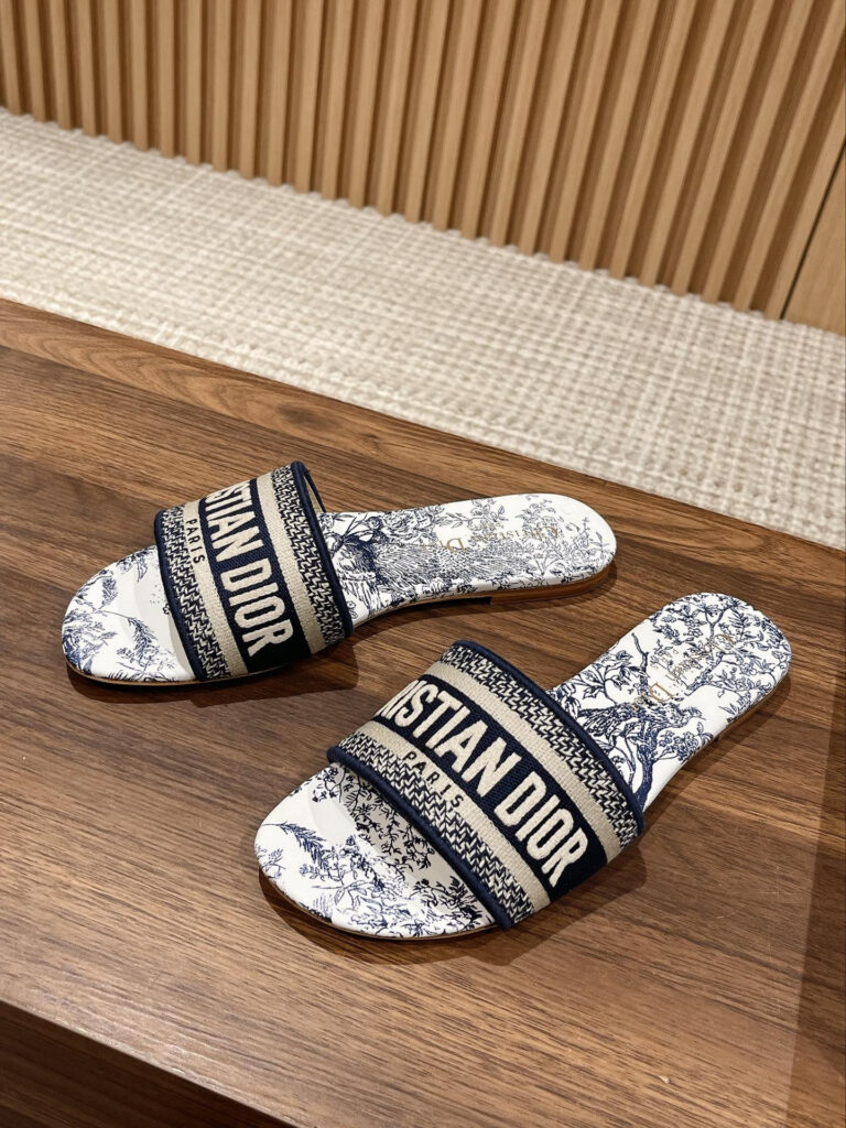Dior DWAY SLIDES editorial product context 1