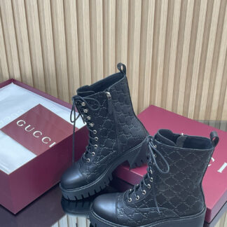 Gucci women's ankle boot with horsebit