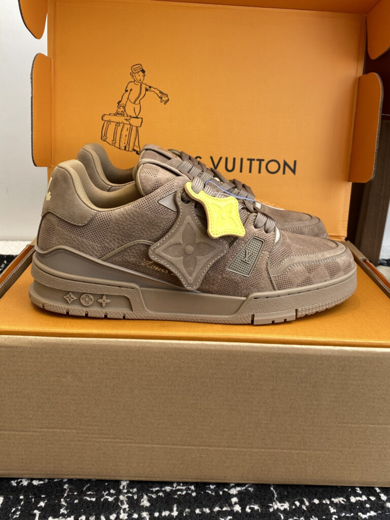 Louis Vuitton 25ss Trainer Sneakers editorial product context 1