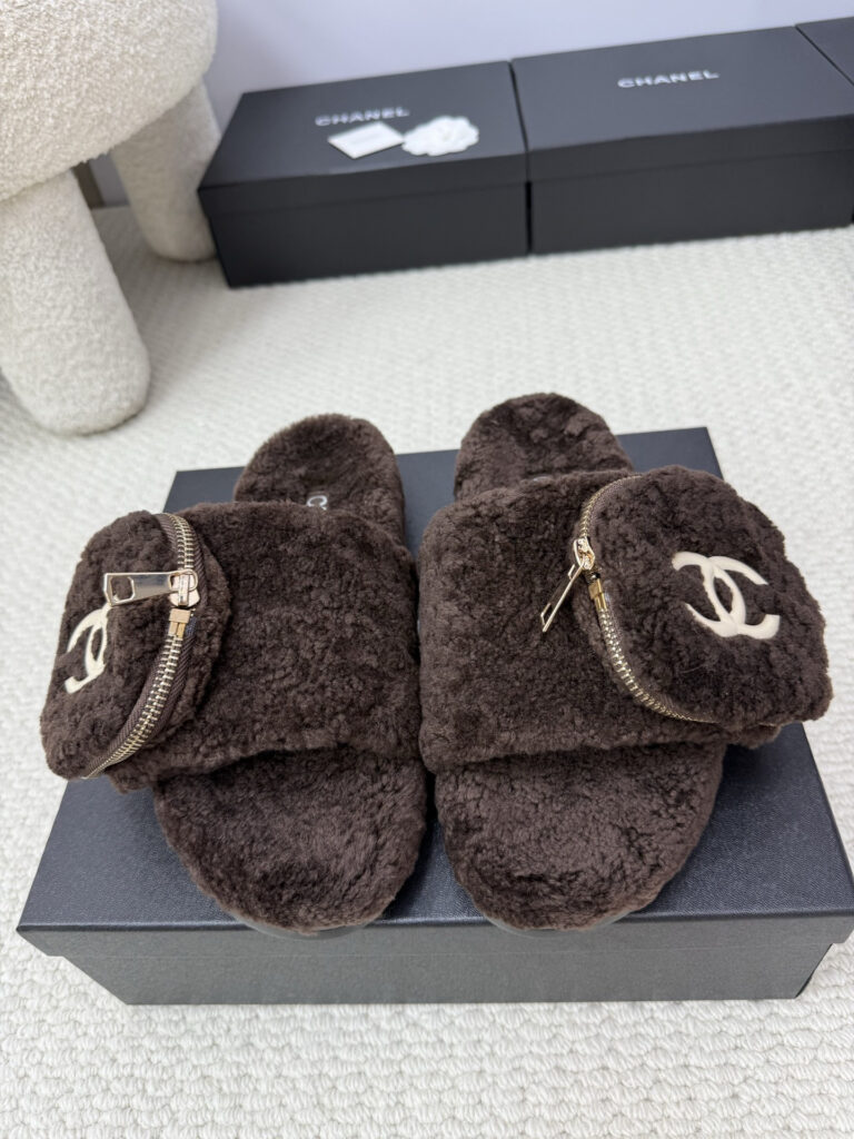 Louis Vuitton slides editorial product context 1
