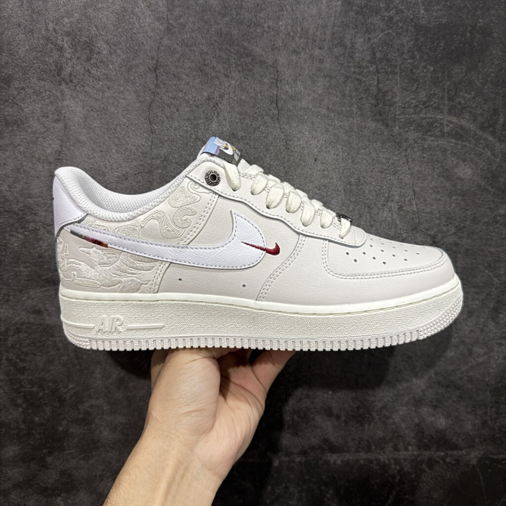 Designer Sneakers editorial product context 1