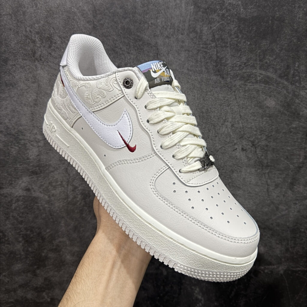 Designer Sneakers editorial product context 3