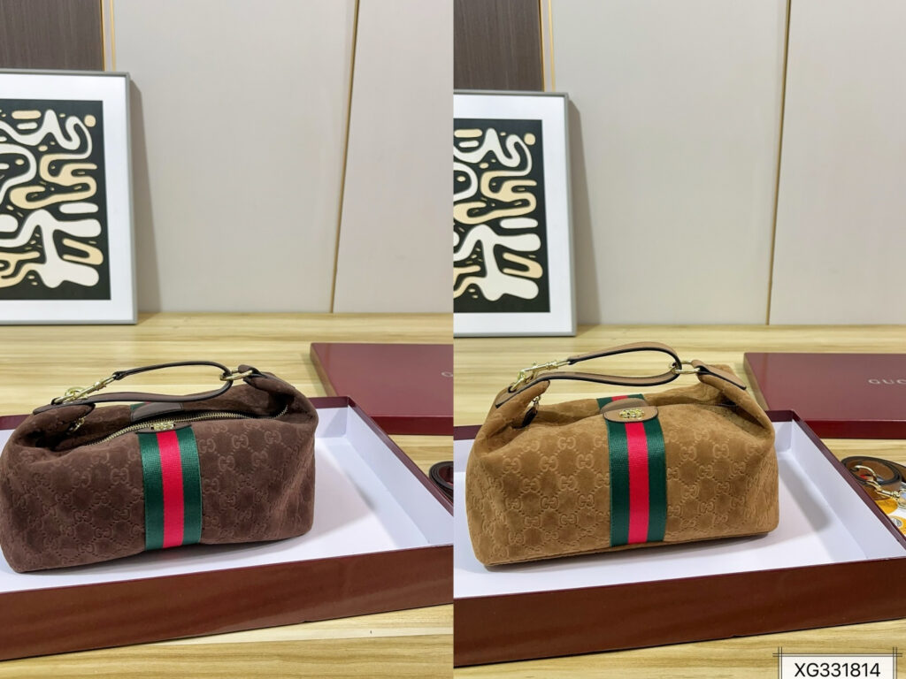 Gucci Wallet editorial product context 3