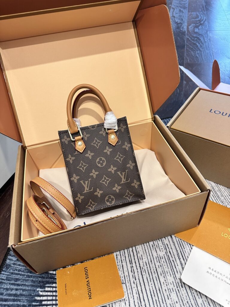 Louis Vuitton Pink Bag editorial product context 1