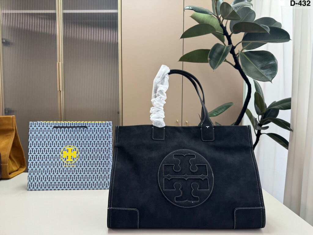 Designer Tote Bag editorial product context 3