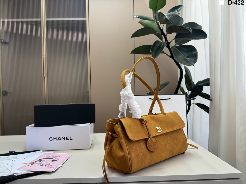 Chanel Gold Shoulder Bag editorial product context 2
