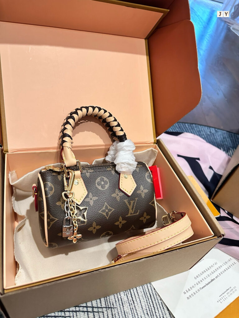 Louis Vuitton Bag editorial product context 3