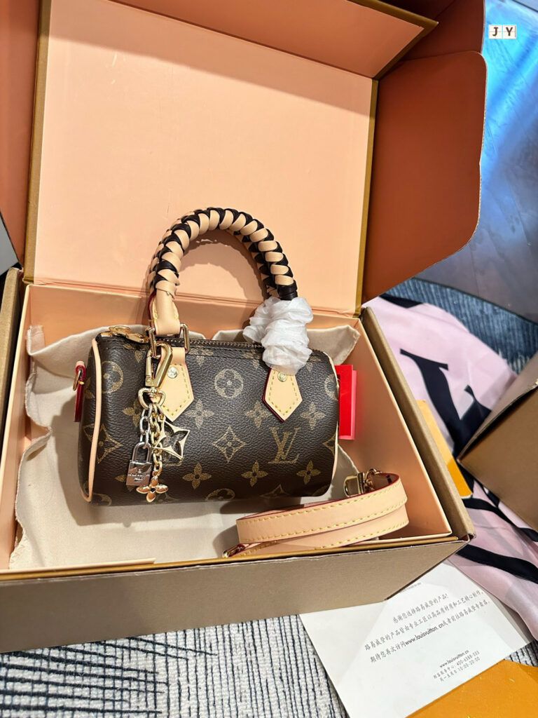 Louis Vuitton Bag editorial product context 2