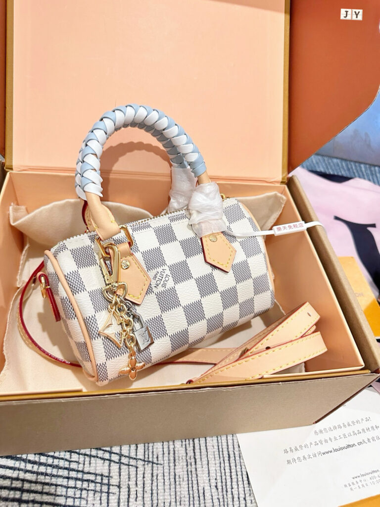 Louis Vuitton Bag editorial product context 2