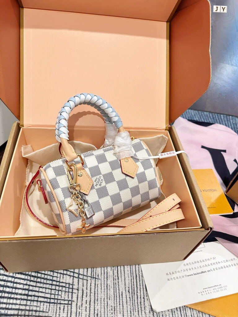 Louis Vuitton Bag editorial product context 1