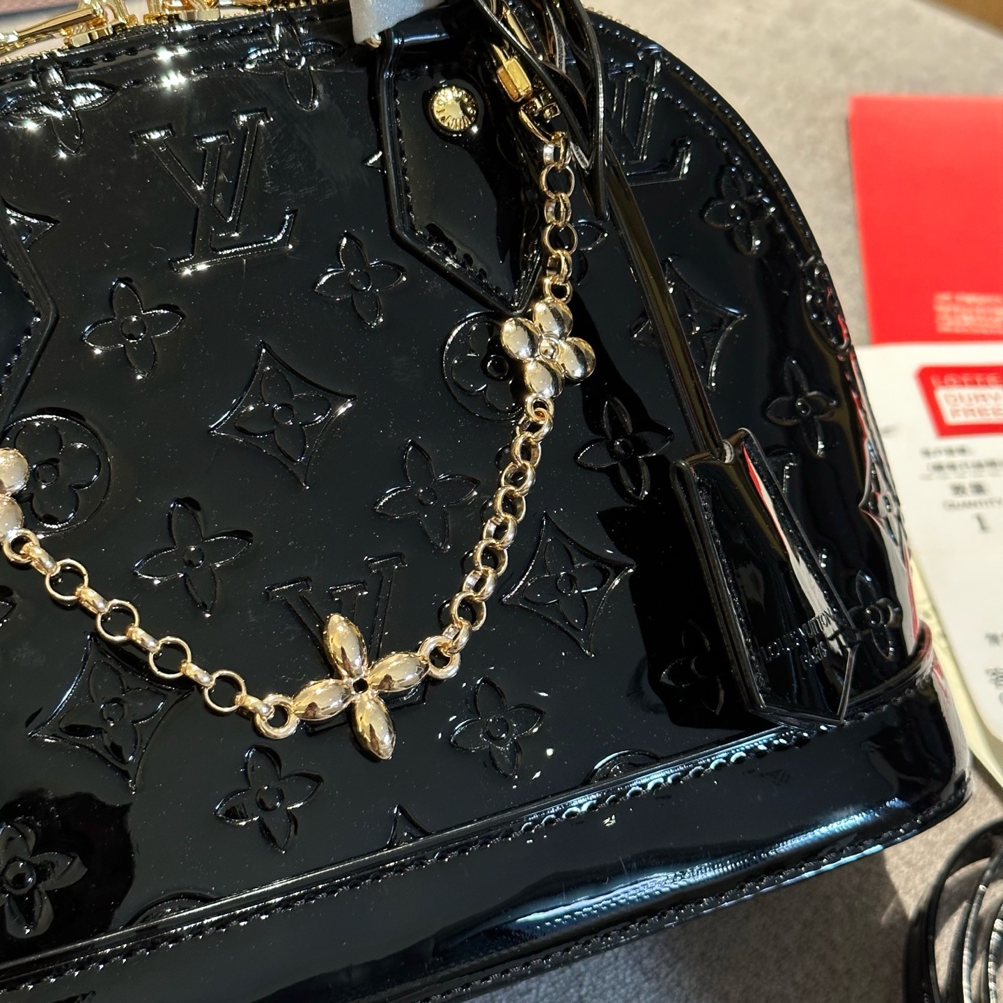 Louis Vuitton Gold Bag - Image 3