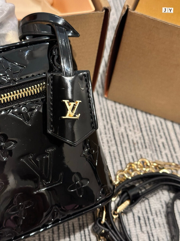 Louis Vuitton Bag editorial product context 3