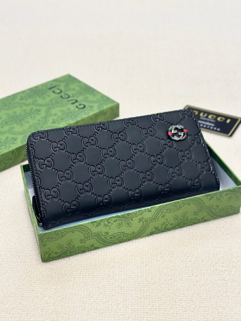 Gucci Black Leather Bag editorial product context 1