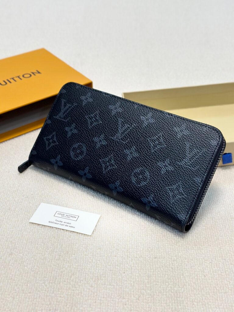 Louis Vuitton Wallet editorial product context 2