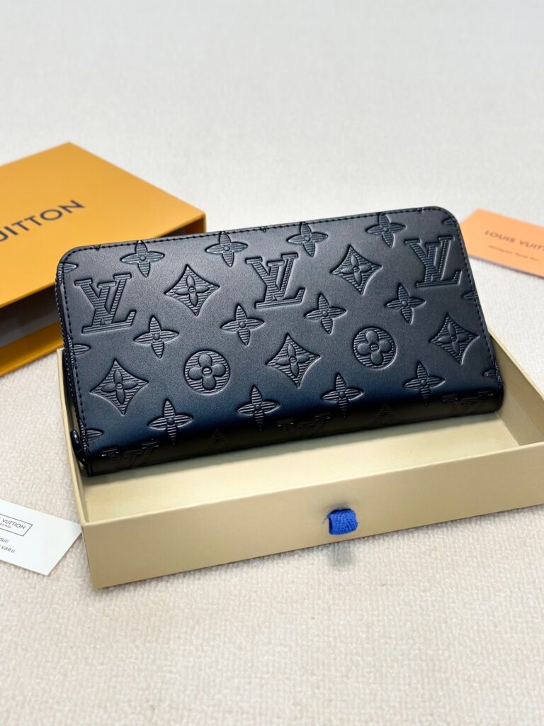Louis Vuitton Bag editorial product context 1