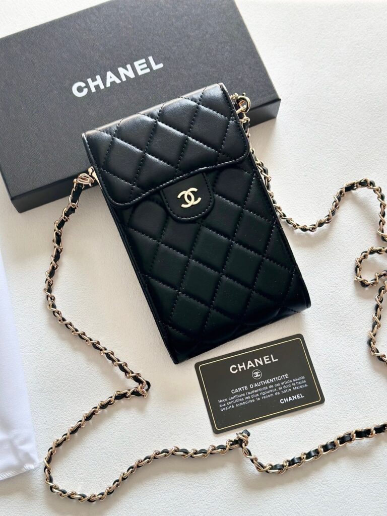 Chanel Caviar leather Bag editorial product context 3