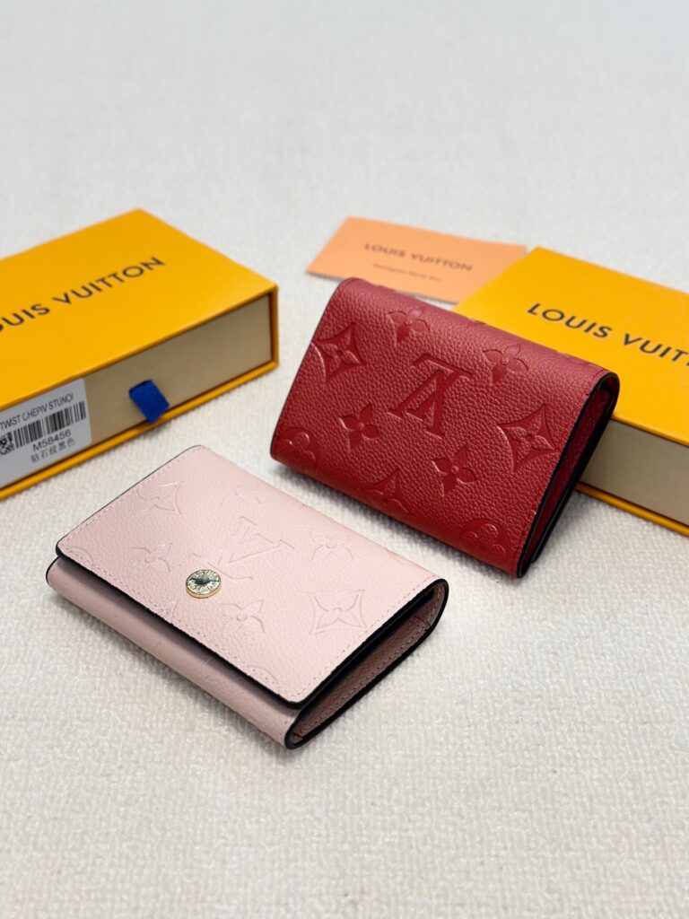 Designer Card Holder editorial product context 3