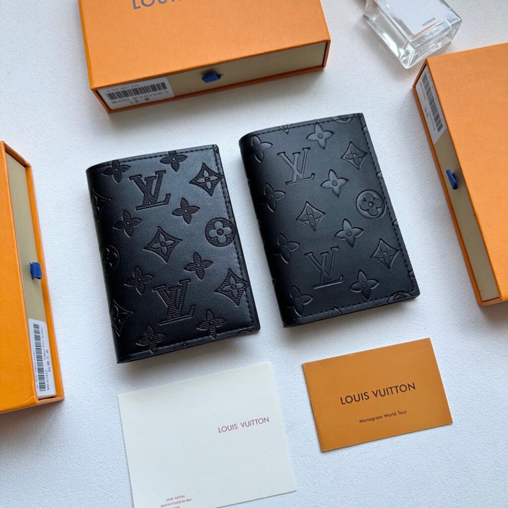 Designer Bag editorial product context 1