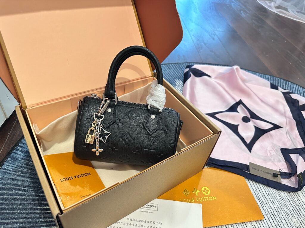 Louis Vuitton Bag editorial product context 3