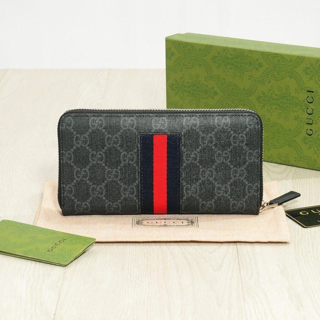 Gucci PVC Clutch editorial product context 2