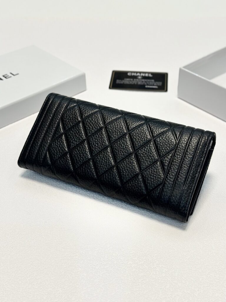 Chanel Black Wallet editorial product context 3